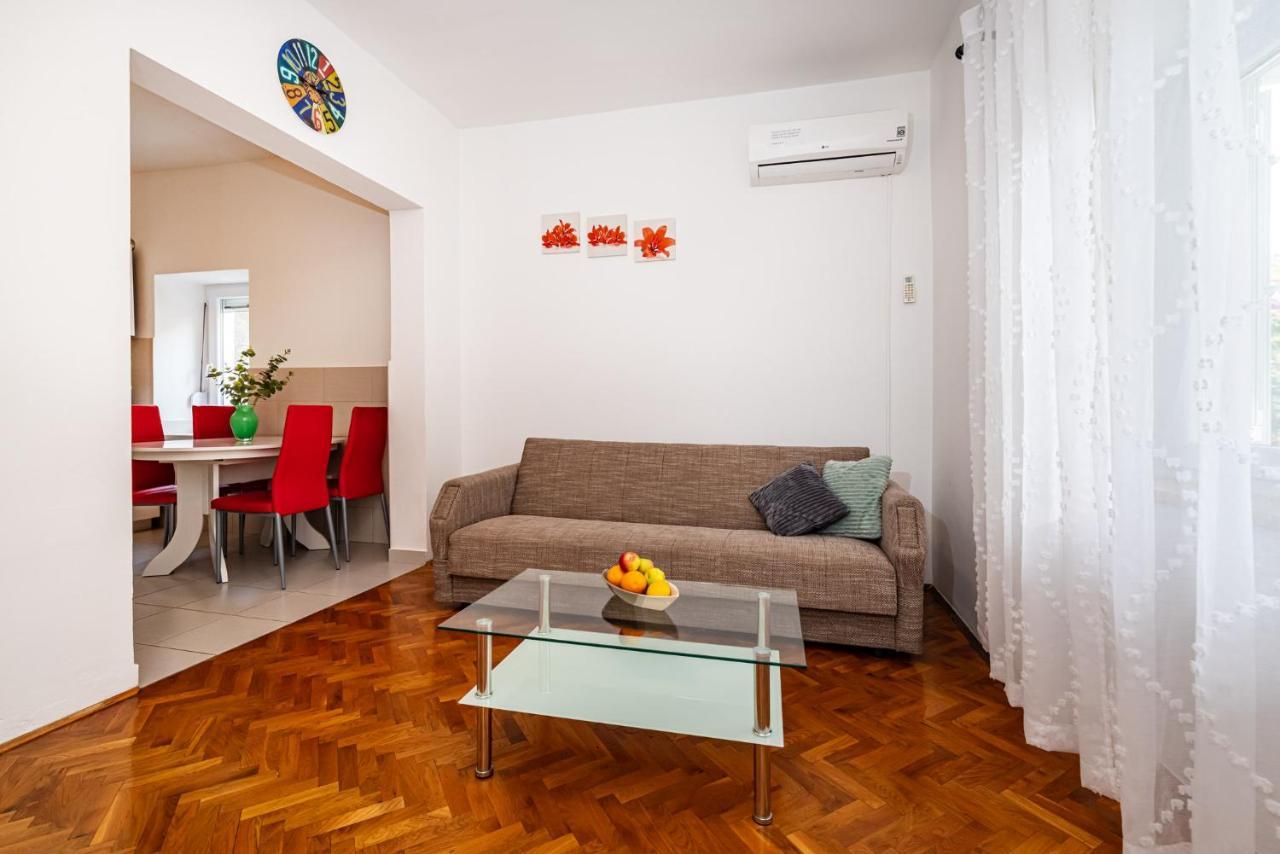Apartment Eva Maslenica Exterior photo